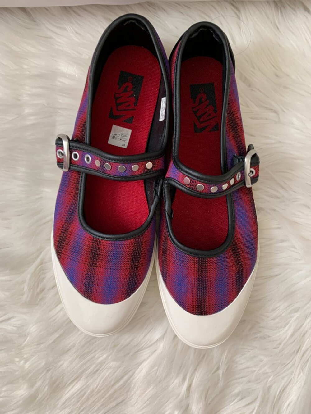 VANS Premium Mary Jane Lowpro Shoe in Chili Pepper Red Sz 10W/8.5M - Picture 3 of 5